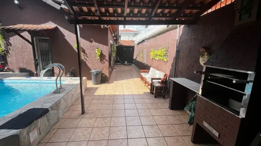 Casa com 3 Quartos à venda, 240m² no Jardim do Colégio (Zona Norte), São Paulo