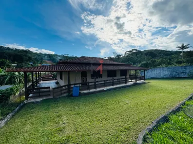 Casa com 3 Quartos à venda, 2400m² no Grama, Juiz de Fora