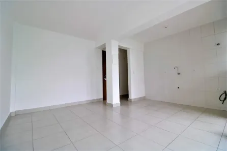 Apartamento com 2 Quartos para alugar, 58m² no Centro, Curitiba