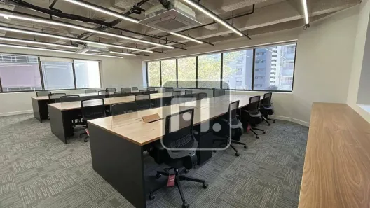Sala Comercial para alugar, 150m² no Consolação, São Paulo