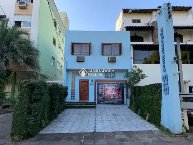 Imóvel Comercial com 3 Quartos para alugar, 250m² no Passo da Areia, Porto Alegre