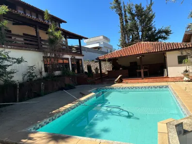 Casa de Condomínio com 4 Quartos à venda, 435m² no Camboinhas, Niterói