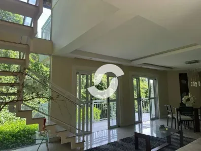 Casa de Condomínio com 3 Quartos à venda, 276m² no Sapê, Niterói