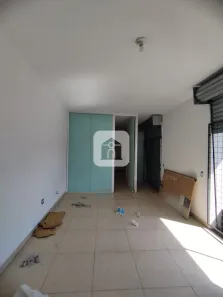 Ponto Comercial para alugar, 45m² no Mansour, Uberlândia