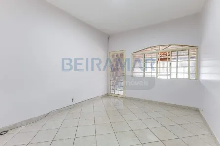 Imóvel Comercial com 3 Quartos à venda, 350m² no Taguatinga Norte, Brasília