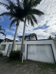 Casa com 3 Quartos à venda, 177m² no Camboinhas, Niterói