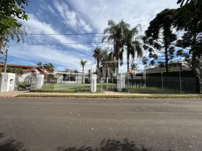 Casa com 5 Quartos para alugar, 357m² no Jardim Cardinalli, São Carlos