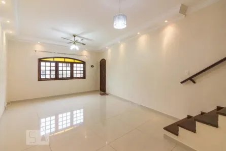 Casa de Condomínio com 3 Quartos à venda, 130m² no Jardim Picolo, São Paulo
