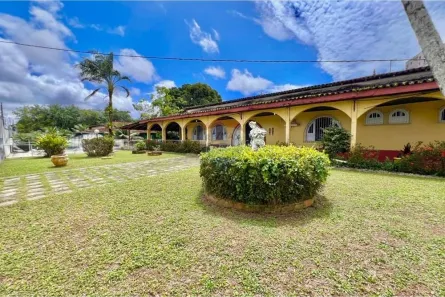 Casa com 5 Quartos à venda, 2000m² no Centro, Ananindeua