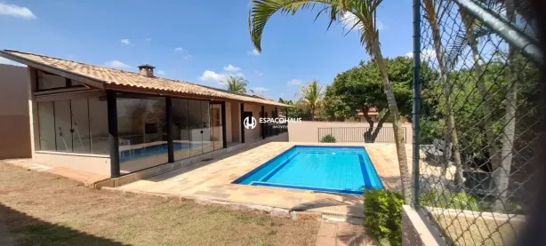 Fazenda/Sítio com 3 Quartos à venda, 260m² no Terras de Itaici, Indaiatuba
