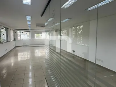Prédio Comercial para alugar, 330m² no Vila Gomes Cardim, São Paulo