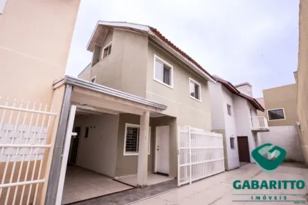 Sobrado com 3 Quartos à venda, 84m² no Uberaba, Curitiba