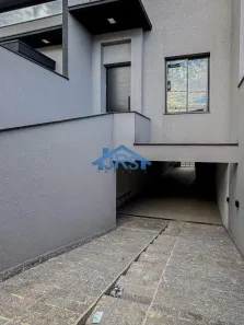 Casa com 2 Quartos à venda, 178m² no Jardim Tupanci, Barueri