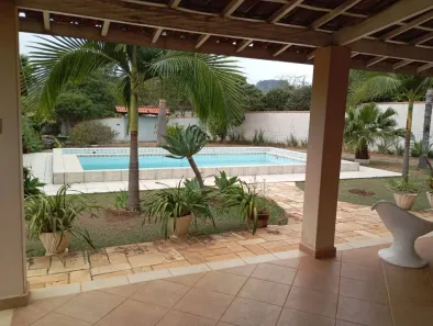 Fazenda/Sítio com 4 Quartos à venda, 250m² no Lot Nossa Senhora de Lurdes, Serra Negra