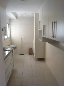 Apartamento com 3 Quartos para alugar, 76m² no Centro, Jacareí