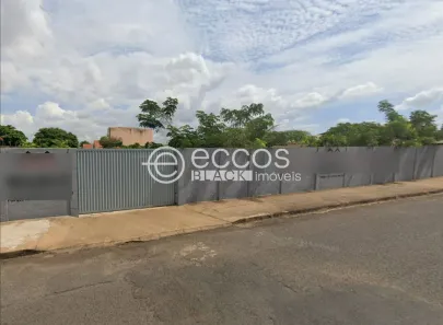 Lote/Terreno à venda, 1080m² no Segismundo Pereira, Uberlândia