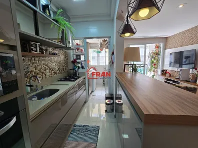Apartamento com 2 Quartos à venda, 68m² no Coqueiros, Florianópolis