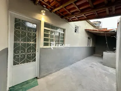 Casa com 2 Quartos para alugar, 60m² no Conjunto Residencial JK, Montes Claros