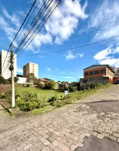 Lote/Terreno à venda, 420m² no Cruzeiro, Caxias do Sul
