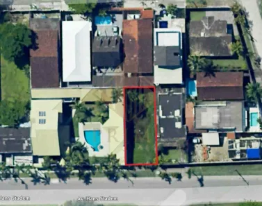 Lote/Terreno à venda, 360m² no Balneário Praia do Pernambuco, Guarujá