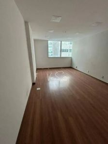 Sala Comercial à venda, 34m² no Praia da Costa, Vila Velha