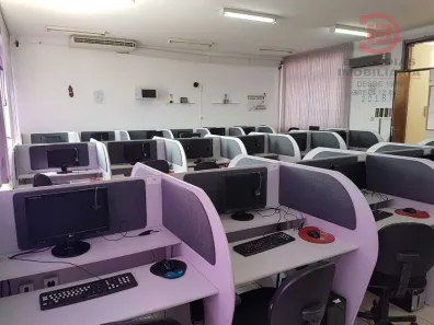 Sala Comercial à venda, 174m² no Centro, Taubaté