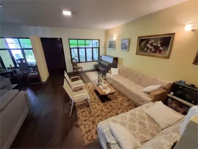 Casa com 3 Quartos à venda, 164m² no Pinheiros, São Paulo