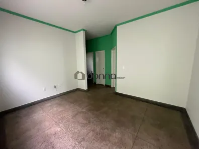 Casa com 2 Quartos à venda, 101m² no Parque das Américas, Uberaba