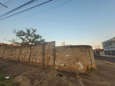 Lote/Terreno à venda, 242m² no Vila Riachuelo, Bauru