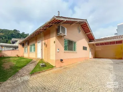 Casa com 3 Quartos à venda, 163m² no Velha, Blumenau