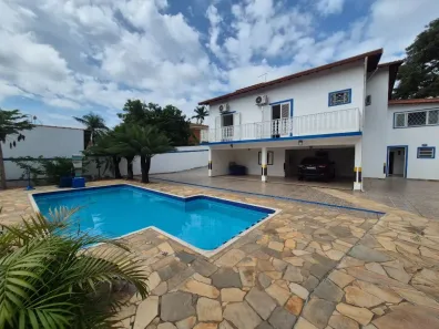 Casa com 3 Quartos à venda, 450m² no Centro, Águas de São Pedro