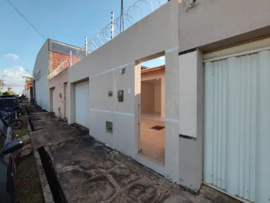 Casa com 2 Quartos para alugar, 187m² no São José, Juazeiro do Norte