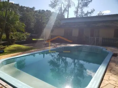 Fazenda/Sítio com 4 Quartos à venda, 300m² no Jardim Taquarussu, Mauá