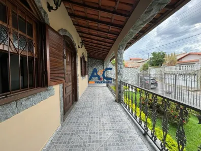 Casa com 3 Quartos à venda, 220m² no Alípio de Melo, Belo Horizonte