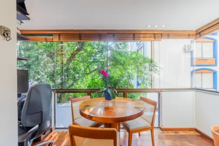 Apartamento com 2 Quartos à venda, 72m² no Auxiliadora, Porto Alegre