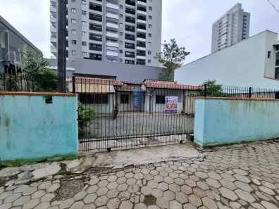 Casa com 3 Quartos para alugar, 145m² no Centro, Itajaí