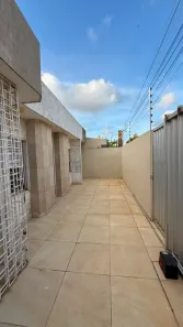 Casa com 3 Quartos para alugar, 240m² no Lagoa Nova, Natal