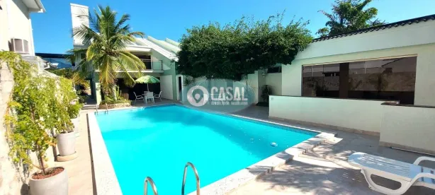 Casa com 3 Quartos à venda, 603m² no Camboinhas, Niterói