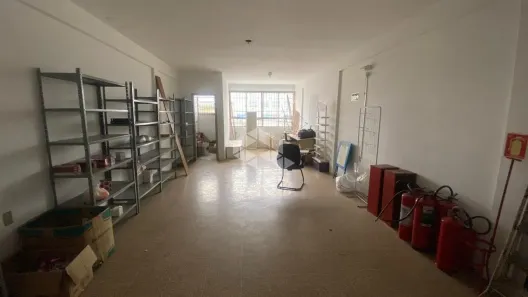 Sala Comercial à venda, 32m² no Centro, Esteio