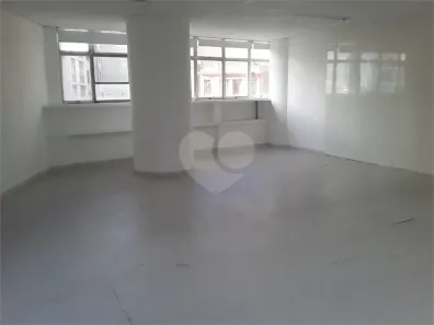 Sala Comercial para alugar, 900m² no República, São Paulo