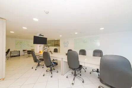 Sala Comercial para alugar, 350m² no Centro, Curitiba
