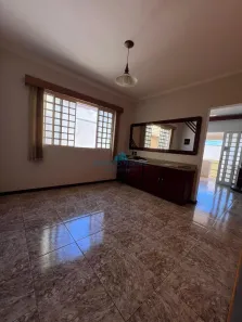 Casa com 3 Quartos à venda, 170m² no Centro, Franca