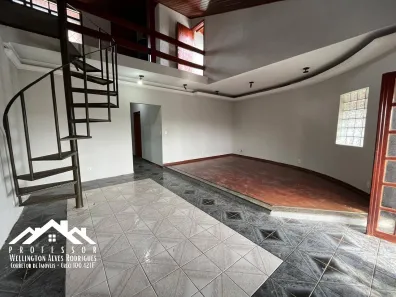 Sobrado com 3 Quartos à venda, 355m² no Vila Queiroz, Limeira