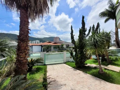 Casa com 3 Quartos à venda, 250m² no Pedra Branca, Palhoça