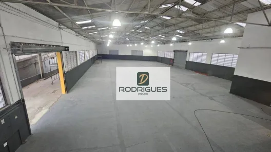 Galpão/Depósito/Armazém para alugar, 1700m² no Vila Nogueira, Diadema