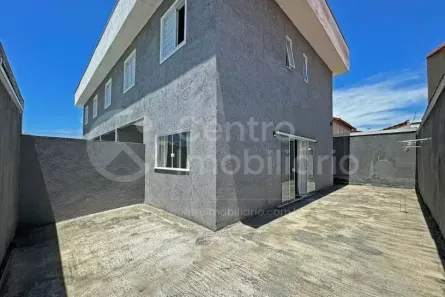 Casa de Condomínio com 2 Quartos à venda, 52m² no Estancia Sao José, Peruíbe