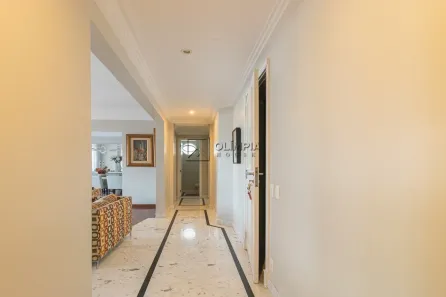 Apartamento com 4 Quartos para alugar, 240m² no Vila Uberabinha, São Paulo