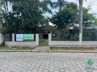 Casa com 3 Quartos à venda, 110m² no Fundos, Biguaçu