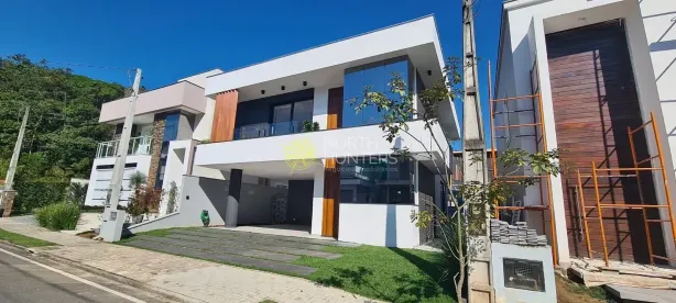 Casa de Condomínio com 3 Quartos à venda, 230m² no Vila Nova, Joinville