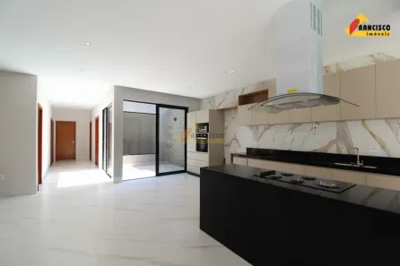 Casa com 4 Quartos à venda, 280m² no Bom Pastor, Divinópolis